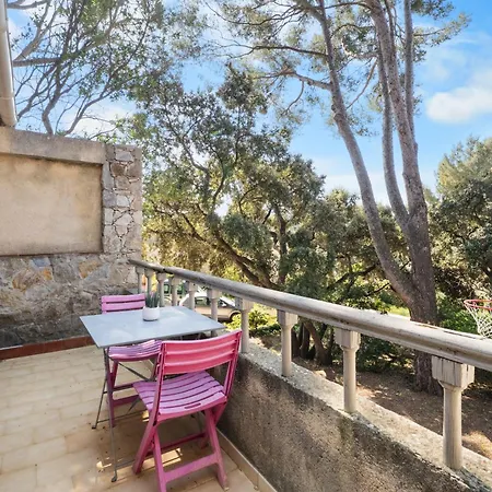De Charme Sous Les Pins * Sanary-sur-Mer